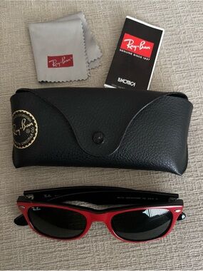Vtg Ray-Ban Red New Wayfarer RB 2132 Sunglasses Made in Italy